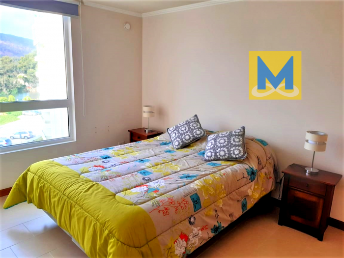 Dormitorio Principal con Walk-in Closet !